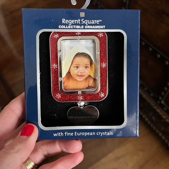 Regent square NEW baby’s first Christmas 2022 4” - Picture 2 of 3